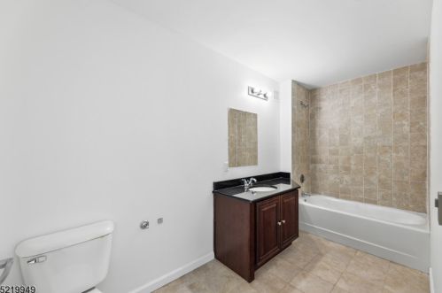 1 Carriage City Plz, Rahway NJ  07065-5179 exterior