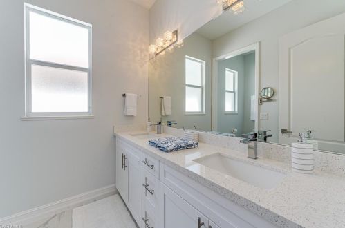 603 104th Ave, Naples FL  34108-3228 exterior