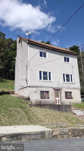 310 North Ave, Jim Thorpe, PA 18229-1220