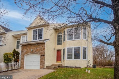 109 Marielle Ln, Norristown, PA 19401-2063