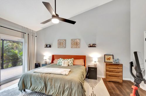 10440 Jupiter Narrows Dr, Hobe Sound FL 33455-3254 exterior