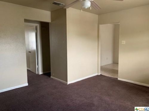 303 North Dr, Copperas Cove, TX 76522-8707