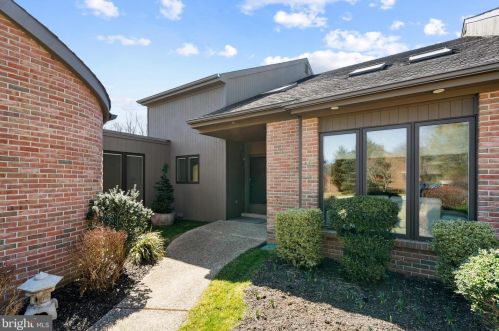 37 Stabler Cir, Wilmington, DE 19807-2554