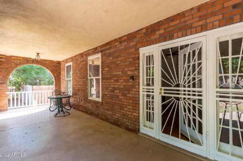 8252 15th Ave, Phoenix, AZ 85021-5403