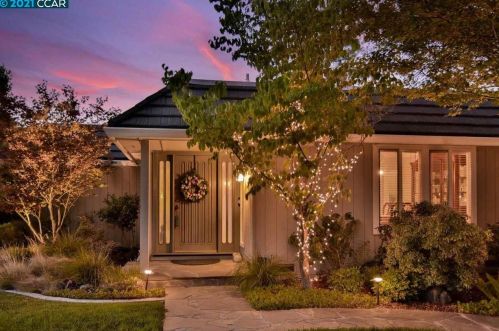 140 Clover Hill Ct, Danville, CA 94526-4129