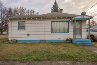 114 7th St, Waitsburg, WA 99361-8802