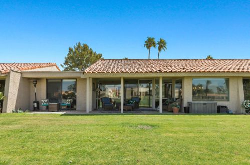 43211 Lacovia Dr, Indio CA  92203-8016 exterior