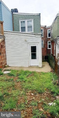 221 Connell St, Wilmington DE  19805-3961 exterior