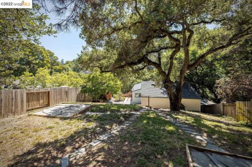 3028 Jordan Rd, Oakland CA  94602-3529 exterior