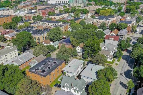 512 Doty St, Madison WI  53703-4474 exterior