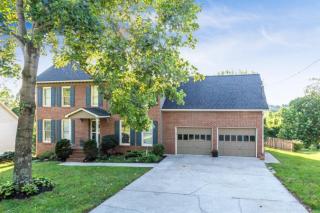 8615 Dalemere Dr, Knoxville, TN 37923-6834