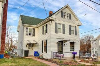 30 Pleasant Ave, Yoe, PA 17313-1820
