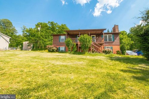 284 Northern Spy Dr, Linden, VA 22642-6207