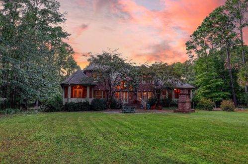 3129 Ball Ct, Mount Pleasant SC  29466-8008 exterior