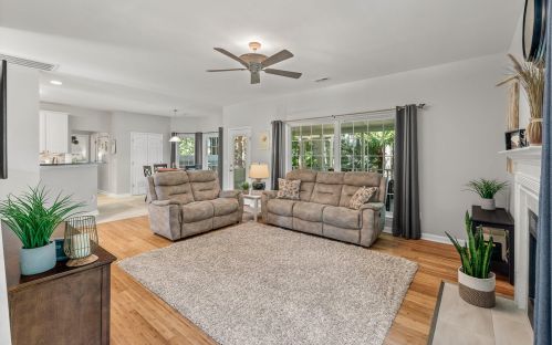 2813 Bottle Brush Ct, Mount Pleasant SC  29466-9202 exterior
