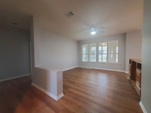 104 Purple Sage Dr, Georgetown TX  78633-4853 exterior