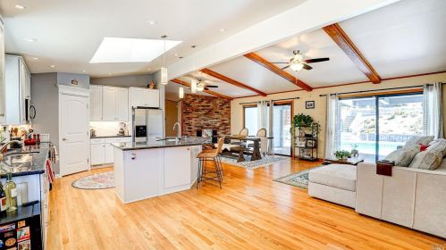 3340 Terra Linda Dr, Santa Rosa, CA 95404-1728