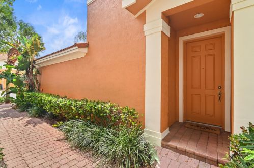 7310 Briella Dr, Boynton Beach, FL 33437-3768