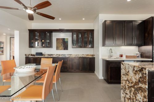 2106 Camino El Ganado, Tucson AZ  85718-4108 exterior