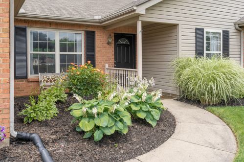 140 Union Ridge Dr, Englewood OH  45322-8774 exterior