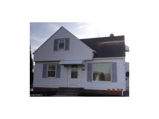 5129 Robinhood Dr, Willoughby, OH 44094-4321