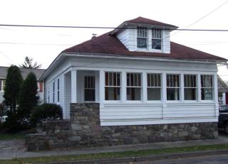 851 Thomas St, Stroudsburg PA  18360-1701 exterior