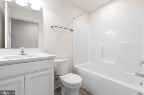 8497 Colfax Dr, Owens VA  22485-7162 exterior