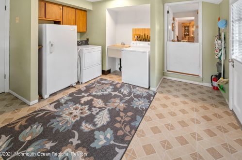 459 Newport Rd, Lacey NJ  08731-4809 exterior