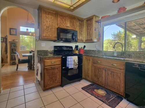 2435 Deland Dr, Alpine CA  91901-3192 exterior