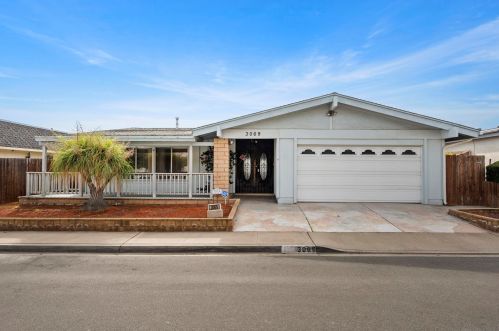 3069 Hartman Way, San Diego, CA 92117-4307