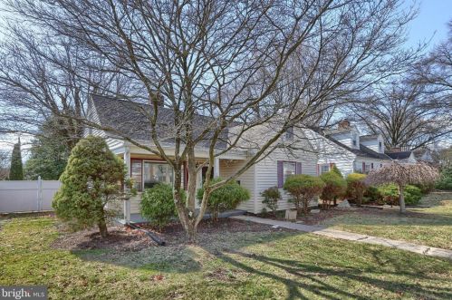 106 Maplewood Ave, Navy Sup Dpt, PA 17055-4255