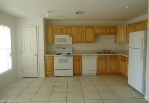 127 Ivan Ave, Lehigh Acres FL  33973-2089 exterior