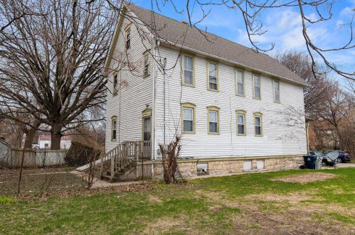 1229 Mckinley Ave, Milwaukee WI 53205-2534 exterior