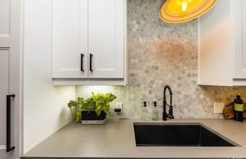 2429 Adams Ave, Orange CA  92867-6047 exterior