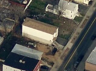 977 Grove St, Irvington, NJ 07111-4301