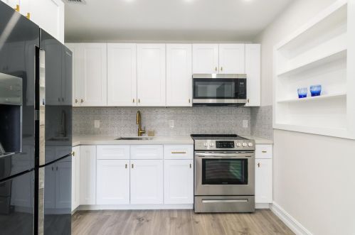 726 56th St, West Palm Beach FL  33407-2508 exterior