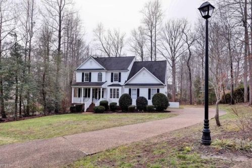 111 Woodhall Spa, Williamsburg, VA