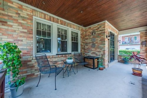 517 Chauncey Cir, Mckeesport, PA 15132-5102