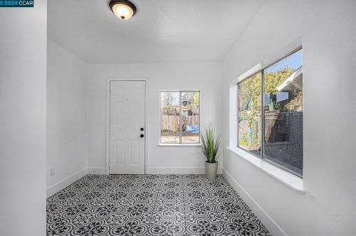 2481 62nd Ave, Oakland, CA 94605-1406