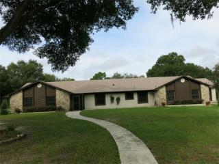 10 Robinwood Dr, Longwood, FL 32779-3028