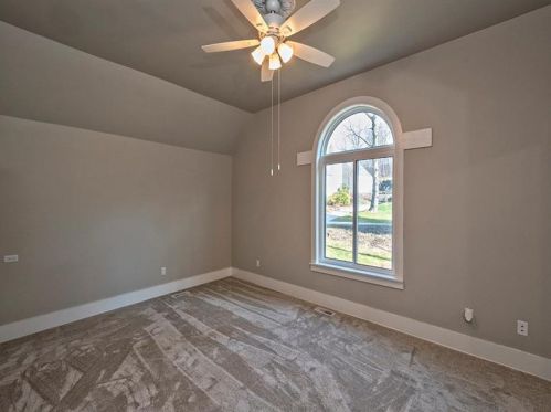 5 Ridgemead Fields Dr, Verona PA  15147-3849 exterior