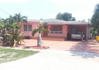 676 5th Pl, Hialeah, FL 33010-5434