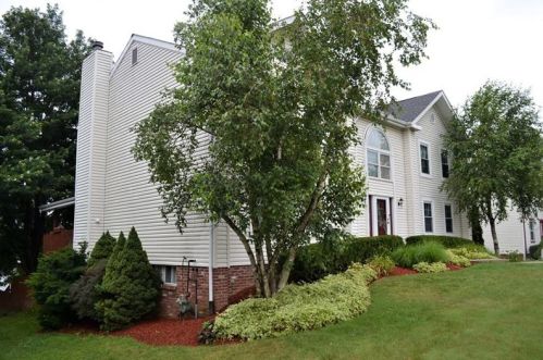 4977 Meadow Crest Dr, Allison Park, PA 15101-1080