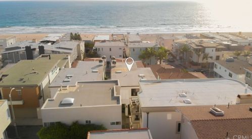 2215 Bayview Dr, Manhattan Beach CA  90266-4453 exterior