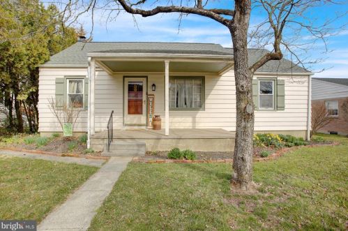 221 Nichols St, Dauberville PA  19533-9525 exterior