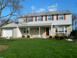 17 Acorn Dr, Southampton, PA 18966-1204