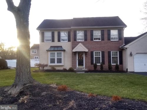 479 Jenny Dr, Yardley, PA 19067-5615