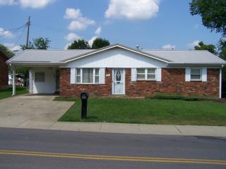 1433 Berry St, Ashland, KY 41102-5603