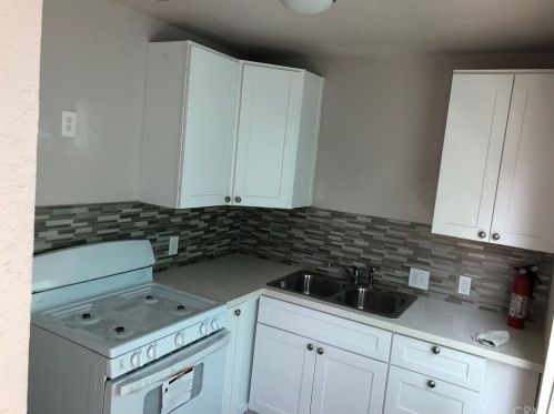 1914 Pacific St, Bakersfield CA  93305-5091 exterior