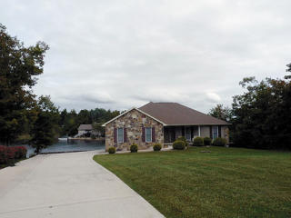 925 Modac Dr, Crossville, TN 38572-6559
